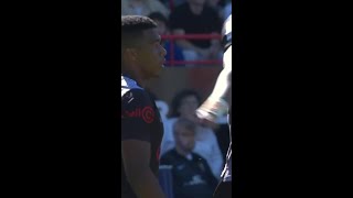 Grant Williams with an INCREDIBLE try for Cell C Sharks