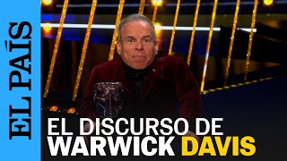 El discurso de Warwick Davis, actor de ‘Willow’ y ‘Harry Potter’, en los Bafta: humor, duelo y amor