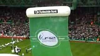 Celtic Unfurling League Flag - 05-08-07