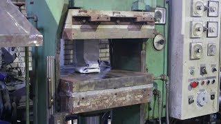 Restoring a hydraulic press for Damascus forging.