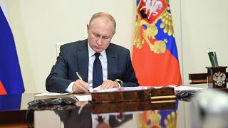 240619 Владимир Путин предложил не учитывать северные надбавки в подоходном налоге.