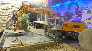 LIEBHERR EXCAVATOR - 956 WITH THE 50ton scrap magnet - LIVE ACTION POWER