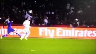 Cristiano Ronaldo trys to score a rabona wondergoal