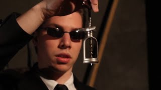 Matrix : Interrogation "shrimp" scene remake