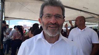 Deputado Gonzaga Patriota entrega presente ao Prefeito de Afogados da Ingazeira