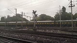 12882 PURI SHALIMAR GARIB RATH EXPRESS #shm #puri #garibrathexpress #12882 #wap_4 #indianrailways