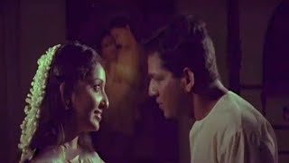 அழகான தம்பதியினரின் முதலிரவு காட்சி | Tamil Romantic Scenes | Tamil Movie Scenes | Romantic videos