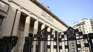 إعادة محاكمة صحفيي قناة الجزيرة المسجونين في مصر