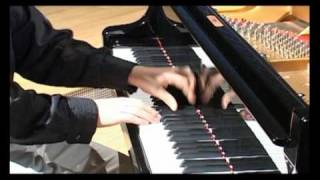 Rafael Lipstein (Piano) plays Heitor Villa-Lobos O Polichinelo 13 Years old