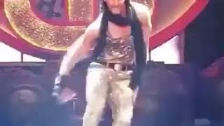 Tiger Shroff Dance On Hritik Roshan's Song