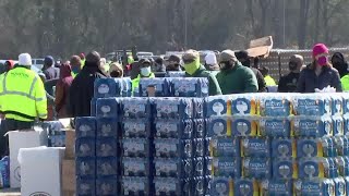 Texas winter storm aftermath: Water distribution continues, FEMA offering assistance