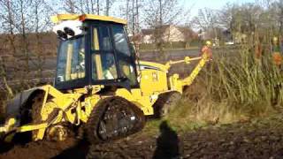 Waterway crossing Vermeer RTX1250 trencher