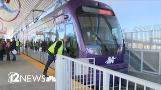 Northwest Light Rail extension opens in Phoenix