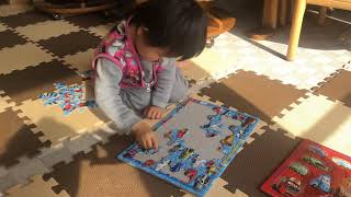 4歳からのパズルをサクサクやる2歳児