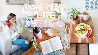 DAY IN THE LIFE | Healthy Habits I Do EVERYDAY + At Home Workout + Healthy Cooking
