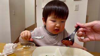 【3歳３ヶ月】旨い！いくらを食べる！[3 years and 3 months old] Delicious! Eating salmon roe!