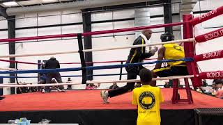 Devon W.  5th Amateur Boxing Match -Gaining Experience/Making Adjustments