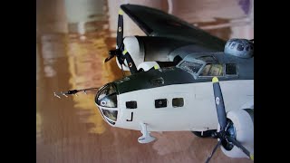 B 17E　B 17E RAF アカデミー　ミニクラフト　1：72