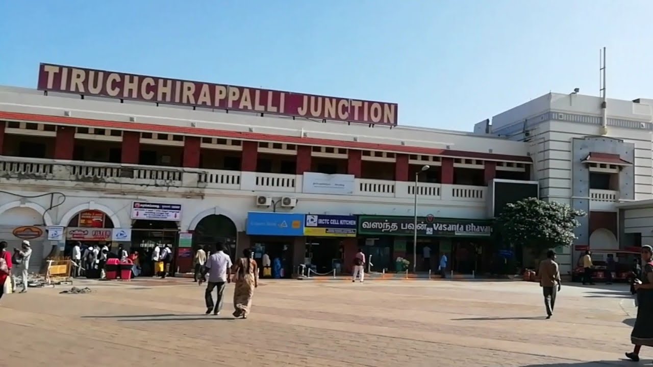 TIRUCHCHIRAPPALLI RAILWAY STATION FULL VIEW TO DEPARTURE 12664 ...