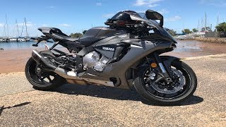 2018 Yamaha R1 Review | YZF R1 - Is It Worth It?