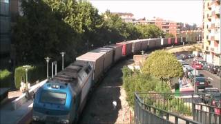 Locomotora 335 Comsa con tren de contenedores pasando por Salamanca La Alamedilla