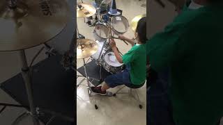 Japan | Drums practice by elementary school students #1