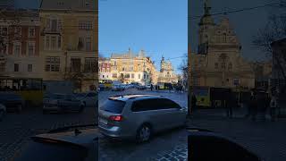 Львів метушливий зранку #ukraine #lviv #automobile #tourist