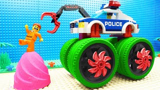 Lego Police Car Super Bulldozer Kinetic Sand