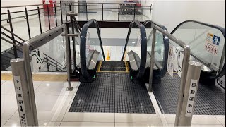 ［エスカレーター］CROSS  GARDEN  フジテック製　FUJITEC escalator