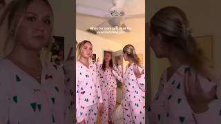 My TWINS 👯‍♀️ #sisters #christmas #itgirl #tampalifestyle #tampa #vlog #funny #relatable #twins