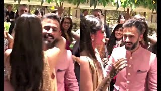Sonam Kapoor And Anand Ahuja Romantic Dance At Mehendi Ceremony