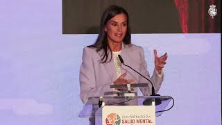 Doña Letizia dirige unas palabras a los asistentes al \