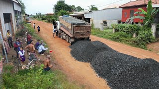 Perfect Starting Processing of Road Base With Crushed Rock by Strong KAMATSU Dozer D58P