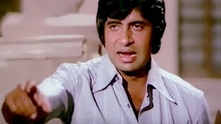 Amitabh Bachchan drunk while returning home | Do Anjaane | Bollywood Scene
