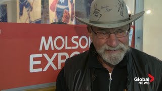 Leafs memories and auction comedy with Eddie Shack [RAW VIDEO]