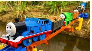 きかんしゃトーマスプラレール 踏切 トンネルでじこはおこるさ Thomas＆friends Slow Motion Crashes