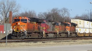 BNSF Transcon Five trains Galesburg, IL January 28, 2025