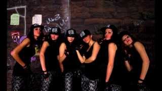 Miley Cyrus - We won't stop (DANCING) | S.D CREW BIRTHDAY | | the Center