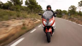 The new BMW C 650 Sport Driving Video Country | AutoMotoTV