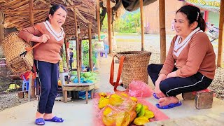 Disabled girl builds a new life: selling star fruit and gardening - Disabled girl