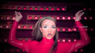 Britney Spears - VMA 2011 Tribute (Backdrop - Fan Made)