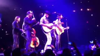 Dierks Bentley Settle for a slowdown (live) 1/26/13