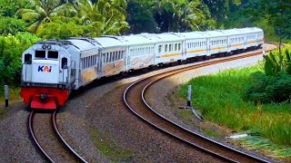 MENYALA ABANGKU MASINIS OBRAL TLAKSON PANJANG DAN KEDIPAN LAMPU BERKALI-KALI ADA KERETA TAMBAHAN