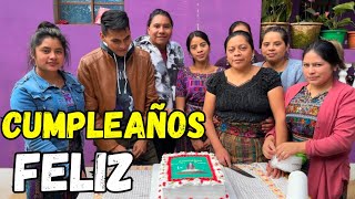 Estamos Celebrando El CUMPLEAÑOS De Nuestra Querida Mimi