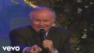 Bill & Gloria Gaither - Sinner Saved By Grace [Live] ft. The Cathedrals