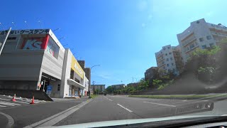 [ 4K ]　〈ケーズデンキ 高の原店〉の平面駐車場に入りました。I entered the flat parking lot of K's Denki Takanohara store.