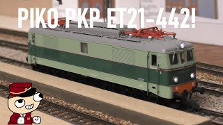 Piko 51603: PKP ET21-442 in light and sound!