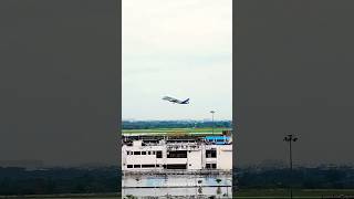 சென்னையில் உலகின் மிகப்பெரிய சரக்கு விமானம் 🐬 #airbusbeluga #chennaiairport #chennai #flightlanding