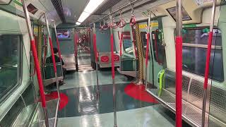 港鐵中期翻新列車（E61-E110）駛離旺角東站