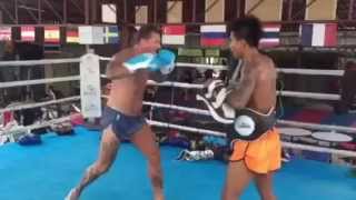 Kampfsport Trainer Günter Scheller - Training in Thailand